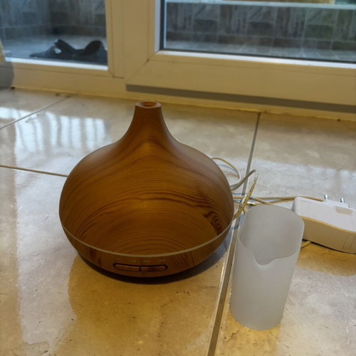 Aromatherapy diffuser with LED light and timer