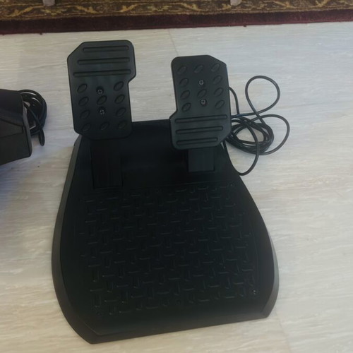 Thrustmaster Ferrari 458 Spider Racing Wheel for Xbox like new