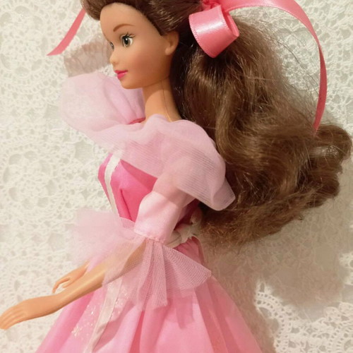 Vintage Belle doll in pink dress Mattel 1992 like new