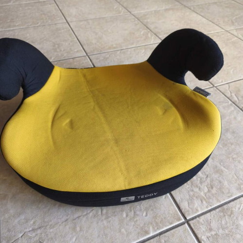 Booster car seat like new