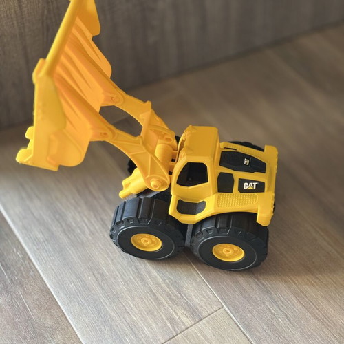 Cat Loading Vehicle toy like new