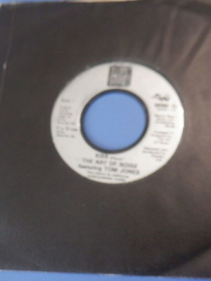 Tom Jones Art Of Noise Kiss βινύλιο 45 στροφών μεταχειρισμένο, αγγλική κοπή