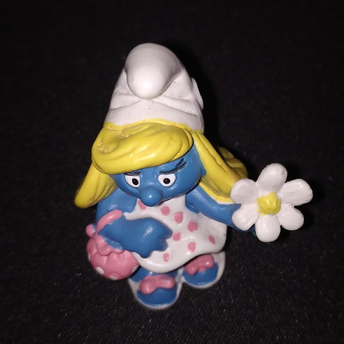 Decorative figurines like new, set