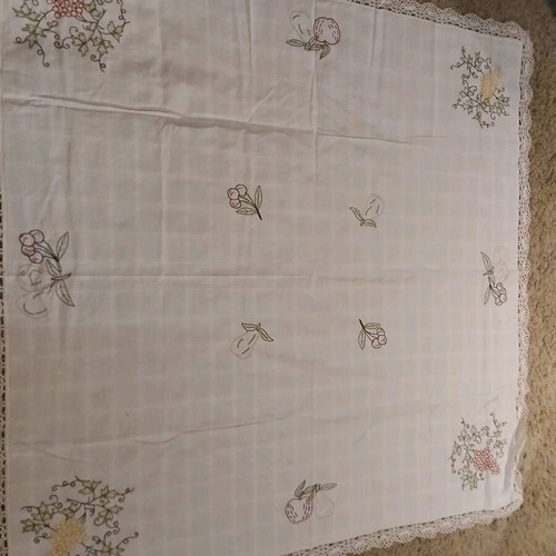Handmade embroidered tablecloth like new with crocheted lace