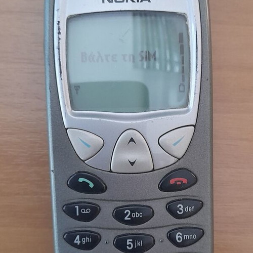 Nokia 6210 phone used, functional