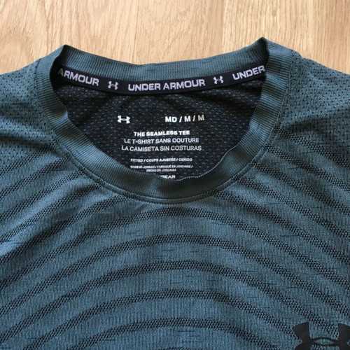 Under Armour Vanish Seamless Short Sleeve T-Shirt M like new, blue