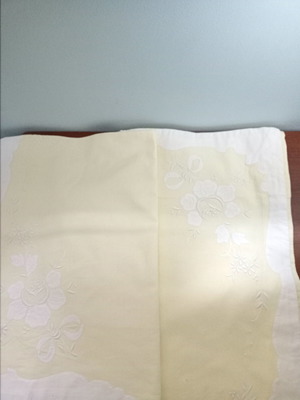 Μαξιλαροθήκες μεταχειρισμένες, σετ 2, απαλό κίτρινο με λευκό κέντημα