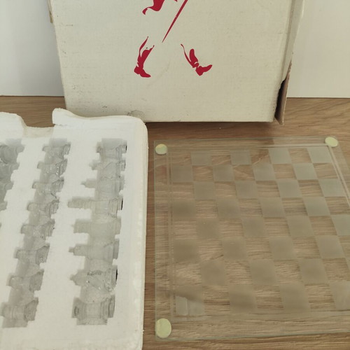 Johnie Walker glass chess set like new