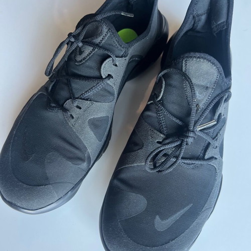 Nike Free 5.0 athletic shoes new, size 46, black