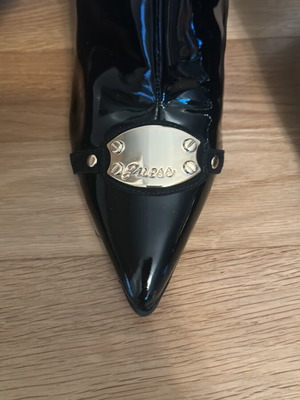 Guess leather boots black size 37 new