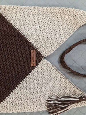 Handmade knitted shoulder bag new, beige and brown