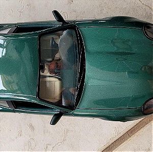 Αυτοκίνητο μεταλλικό μοντέλο AUSTIN MARTIN DB7 VANRAGE MAISTO πράσινο χρώμα 1/18 σχεδόν καινούριο