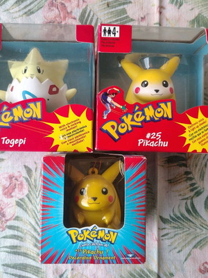 Pokemon figures like new, boxed set