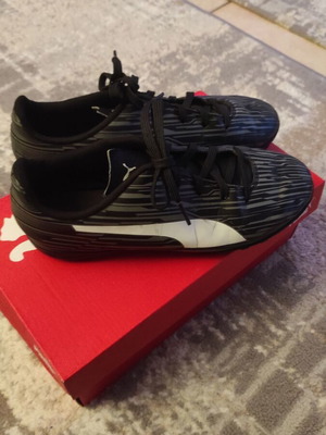 Puma football shoes size 37 used, black