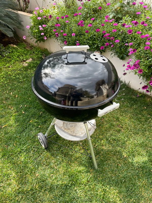 Weber grill used with storage cover