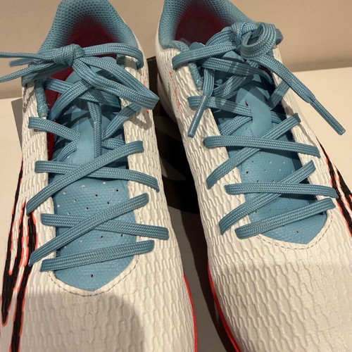 Skechers Soccer Shoes SKX_2 JR Youth TF like new, white and blue, size 35