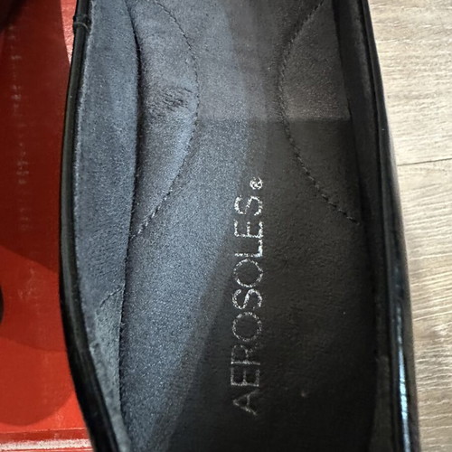 Aerosoles leather patent pumps size 37, black
