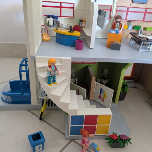 Playmobil School 9453 used, complete with accessories