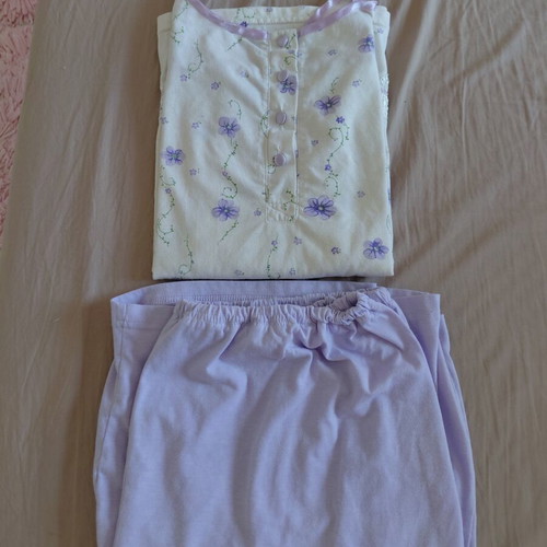 Luxury women's cotton pajamas set, white and purple, summer