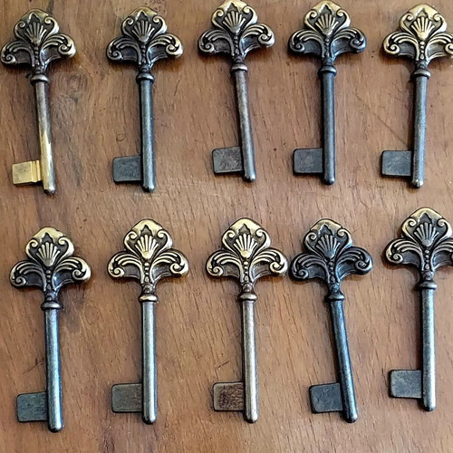 Decorative metal keys used, set of 10, Rococo style, antique bronze finish