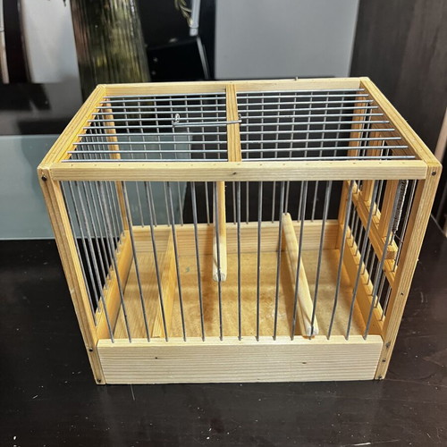 Wooden birdcage like new