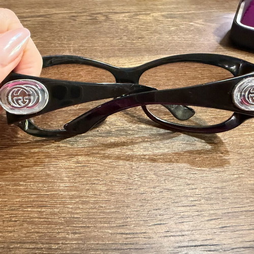 Gucci sunglasses like new, black and silver
