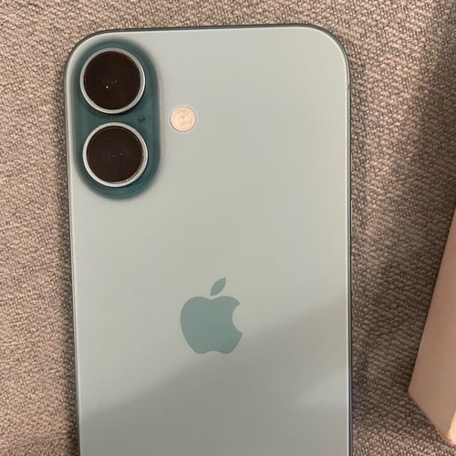 iPhone 16 128GB like new, turquoise with box
