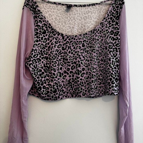 Leopard print set with opening, black and purple