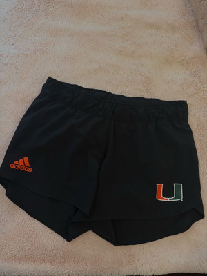 Nike shorts like new, size M, black