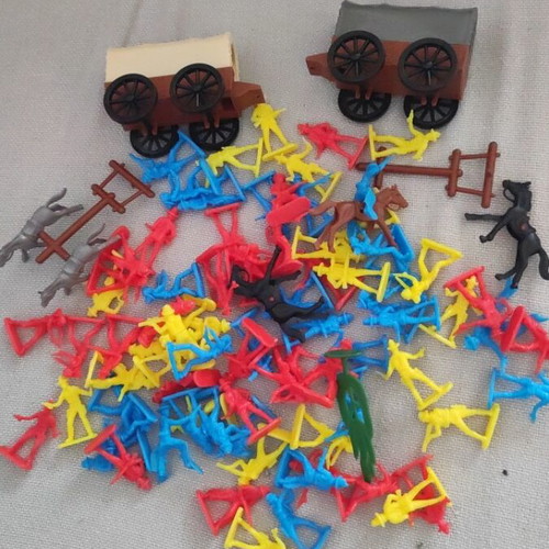 Cowboy figures set with 2 wagons and horses, approx. 80 pieces