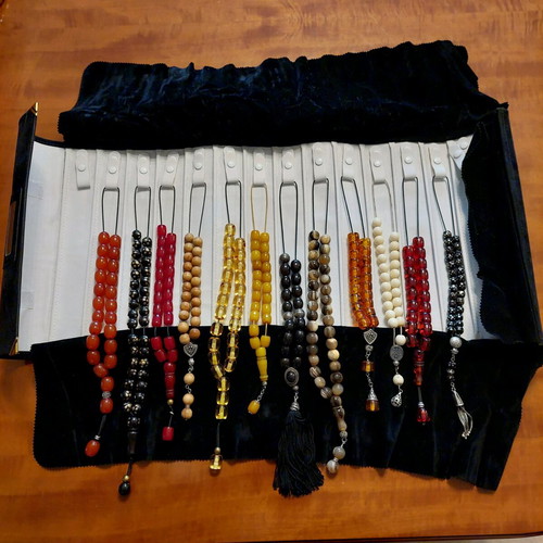 Leather jewelry presentation case like new, black