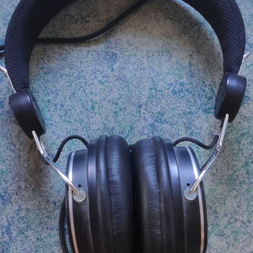 Turbo-X wired headphones with 3.5mm jack, like new