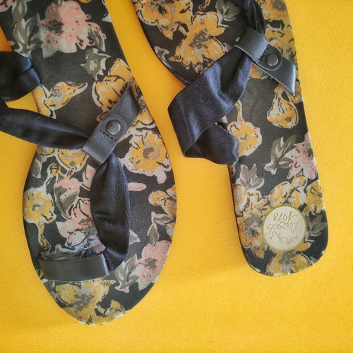 Vintage Diesel 1978 sandals used with floral print and satin ribbon