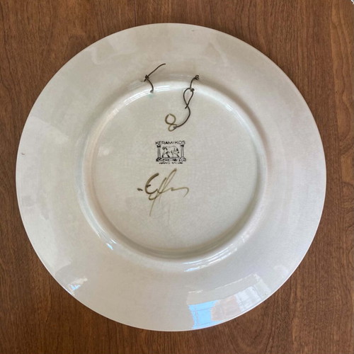 Large Keramikos Plate like new, 30 cm diameter