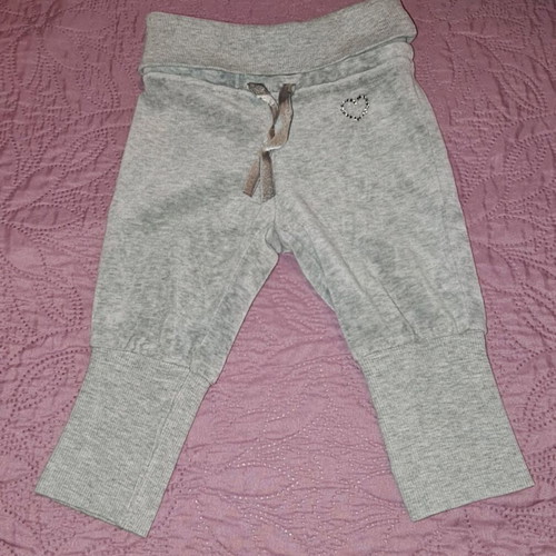 Baby sweatpants 12-18 months Benetton like new