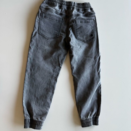 Benetton gray jeans like new for 7-8 years old