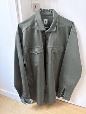 Men's khaki shirt XL, unworn