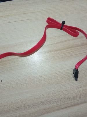 SATA cable like new, red with straight and 90° angled connector