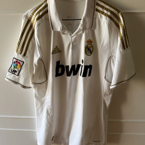 Real Madrid Ronaldo jersey authentic, like new, size M 11-12