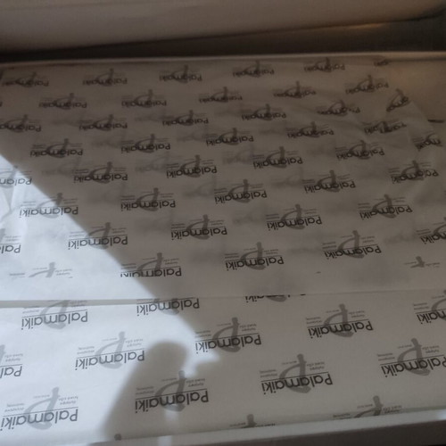 Palamaiki tablecloth and napkin set for 12, new