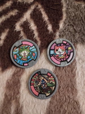 Yo-Kai Watch collectible medals like new, all together