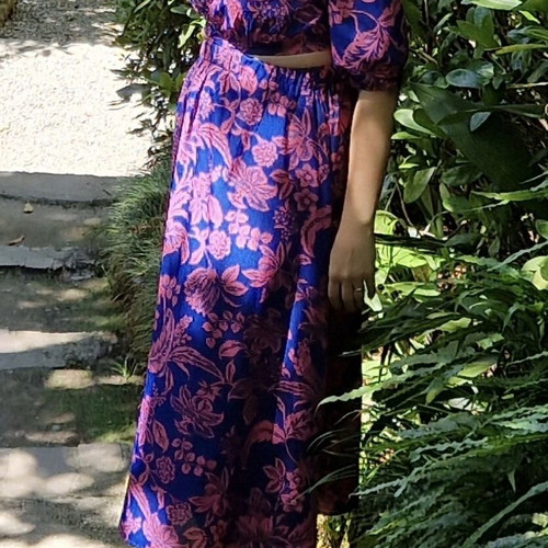 Shein dress like new, cool and airy, size Large with elastic
