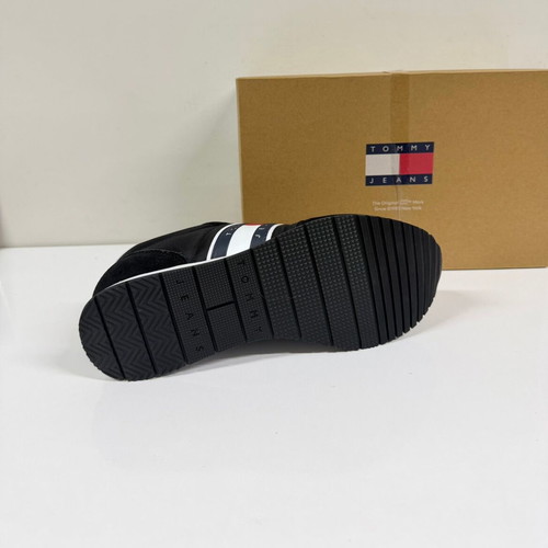 Tommy Jeans Modern Runner sneakers new, size 44, black