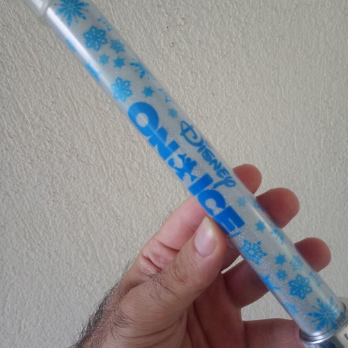 Disney on Ice Frozen light-up wand