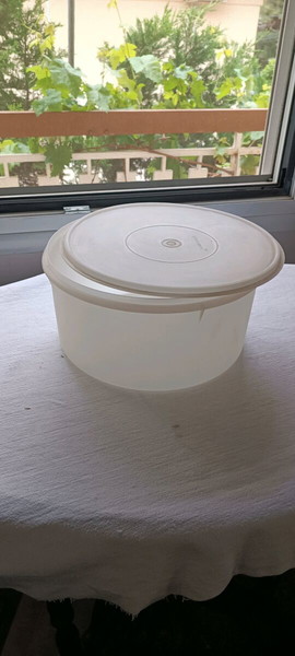 Μεγάλο τάπερ tupperware