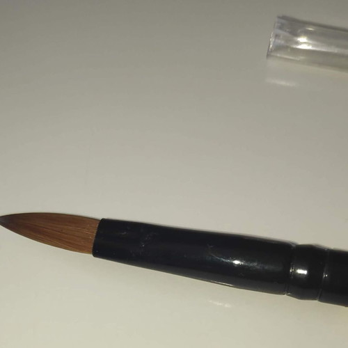 Acrylic building brush No7 yellow new