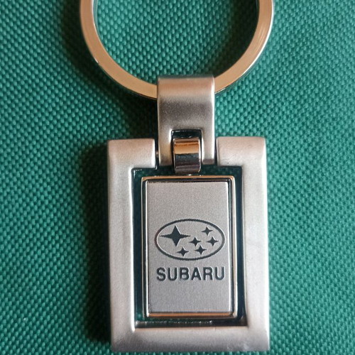 Vintage Subaru spinning keychain New Old Stock NOS heavy metal 37.45g