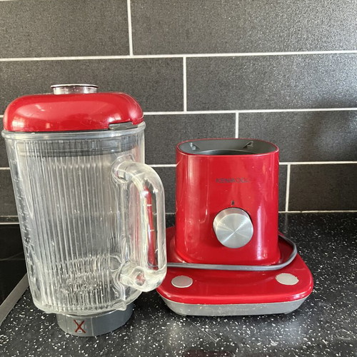 Kenwood Multi Blender like new for smoothies and ice crushing
