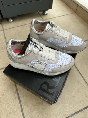 Replay sneakers με πούλιες σαν καινούργια, νούμερο 38, άσπρα