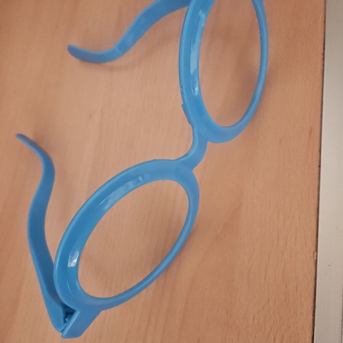 Plastic glasses used without lenses, large
